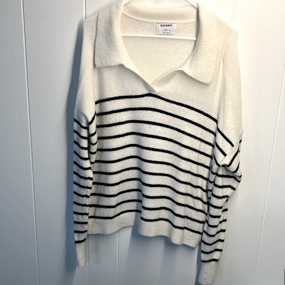 V-Neck Collard Sweater